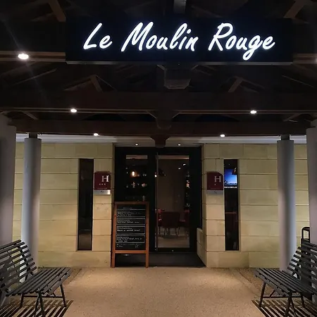 Grand Confort Le Moulin Rouge 3* Terrasson