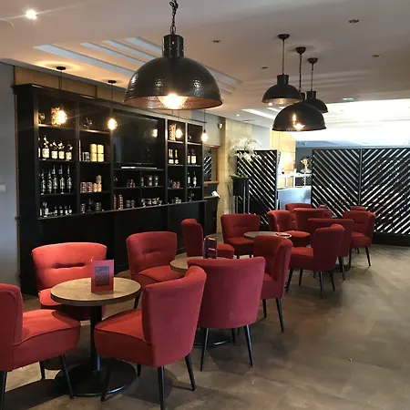 Grand Confort Le Moulin Rouge Hotel Terrasson
