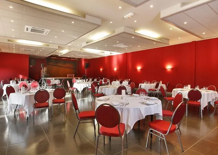 Grand Confort Le Moulin Rouge Terrasson