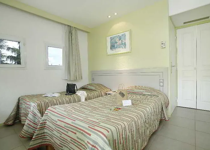 Grand Confort Le Moulin Rouge Hotell Terrasson